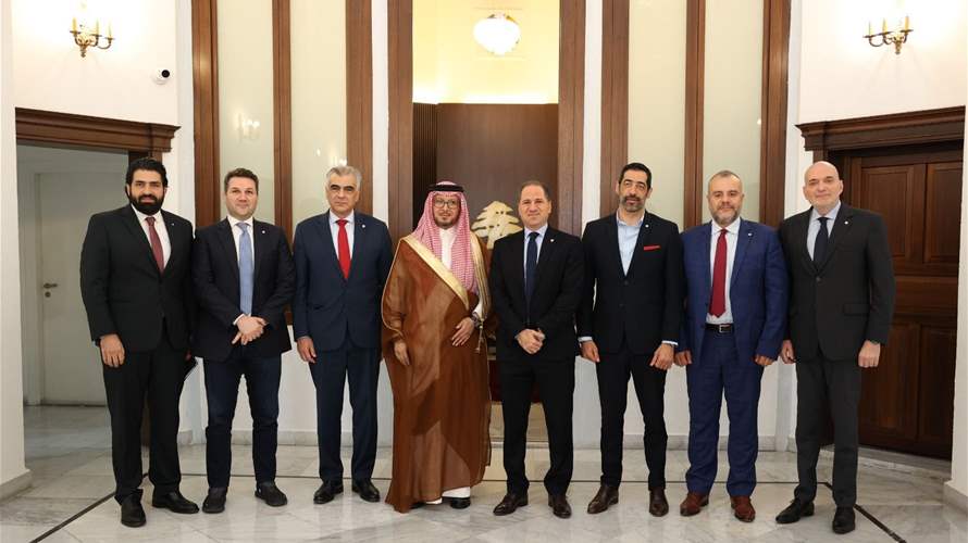 الجميّل يستقبل السفير السعودي وليد بخاري في زيارة وداعية