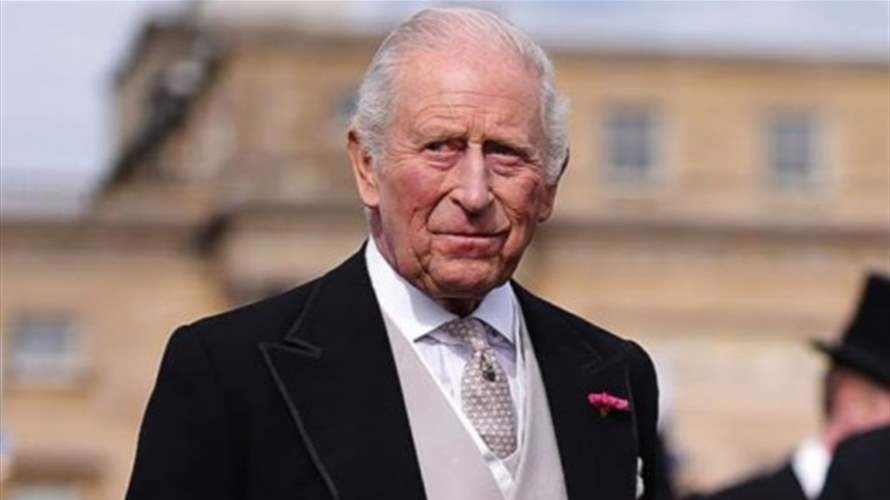 الملك تشارلز يلقي خطاب العرش على وقع مطالبات لستارمر بالتنحي