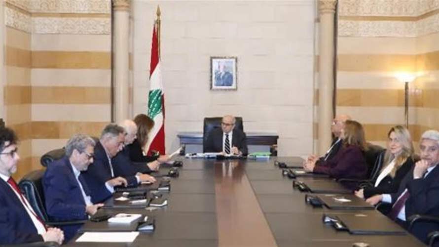 سلام تسلم من وفد "منتدى غسان سكاف الوطني" مذكرة عن المدخل لاستعادة الدولة