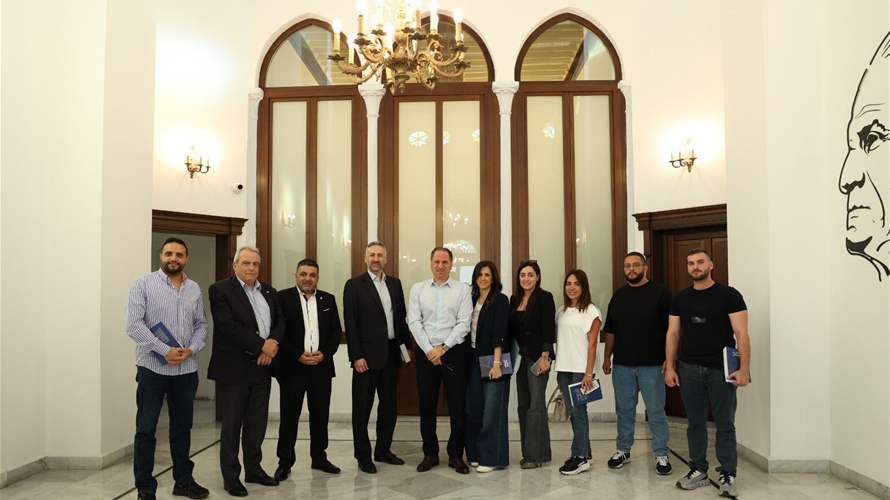 الجميل استقبل وفداً من خلية الأزمة في عين ابل: الواجب الوطني يقتضي دعم الأهالي ومواكبة احتياجاتهم