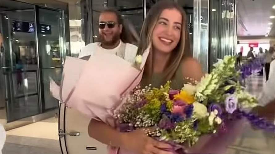 بعد أن خطفت الأنظار عالمياً... استقبال استثنائي لأدريانا دياب في مطار بيروت (فيديو)
