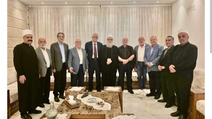 شيخ العقل يتصل بقائد الجيش معزيا وبوزير الأشغال مهنئا بمطار القليعات