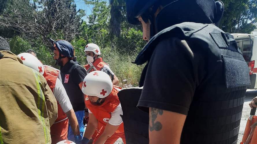 استهداف سيارة إطفاء تابعة للهيئة الصحية عند جادة نبيه بري في النبطية