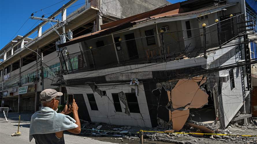 Outdoor hospitals, cut-off communities as Philippine quake t