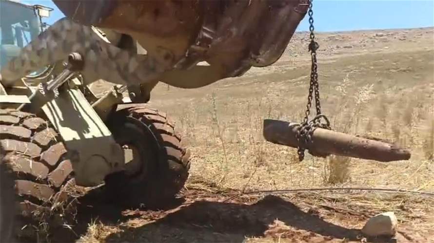 الجيش: تفكيك قنبلة طيران موجّهة غير منفجرة في إبل السقي والعثور على مسيّرة إسرائيلية مُعدّة للتصوير في حلتا