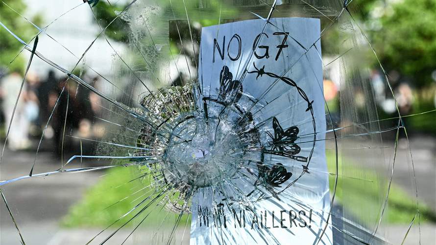 Clashes erupt between G7 protesters and police near UN in Geneva