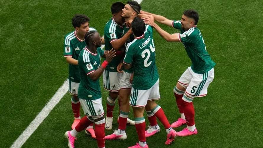 لماذا غزا اللون الوردي أحذية نجوم المونديال؟ السرّ ليس في الموضة فقط وهذه التفاصيل