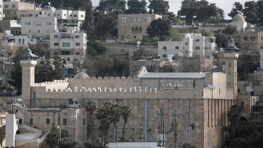 Israel seizes powers over Hebron shrine from Palestinian Authority