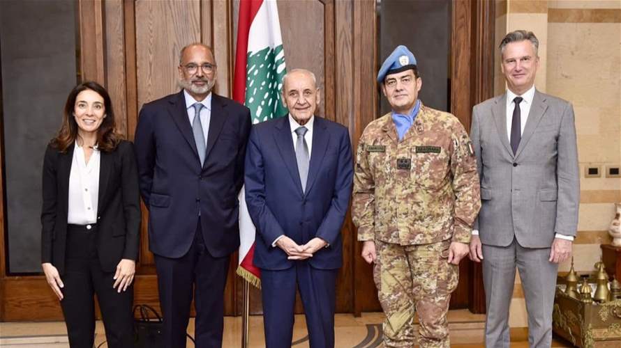 الرئيس بري تابع مع زواره التطورات وملف النازحين 
