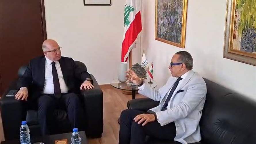 حيدر بحث مع السفير المصري أوضاع العمالة المصرية في لبنان وزيارته المرتقبة إلى القاهرة 