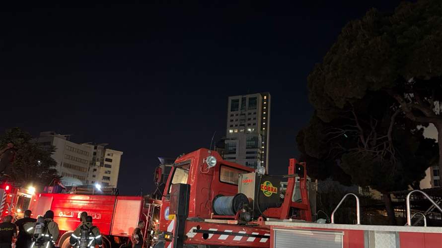 Lebanese Civil Defense contains major fire in Dekwaneh