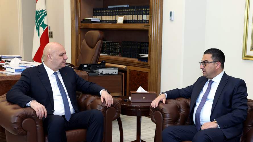 الرئيس جوزاف عون عرض مع المدعي العام التمييزي القاضي أحمد رامي الحاج سير عمل النيابة العامة ولا سيما في الملفات المتصلة بمكافحة الفساد والحفاظ على المال العام