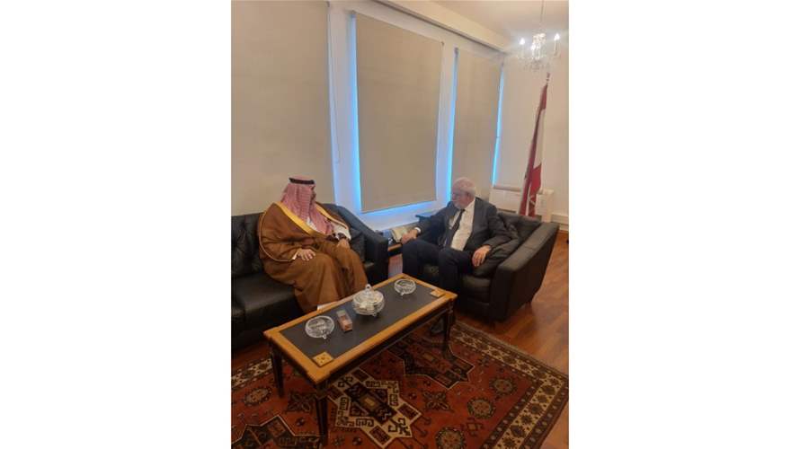 وزير العدل استقبل السفير السعودي وأكد أهمية التعاون الثنائي