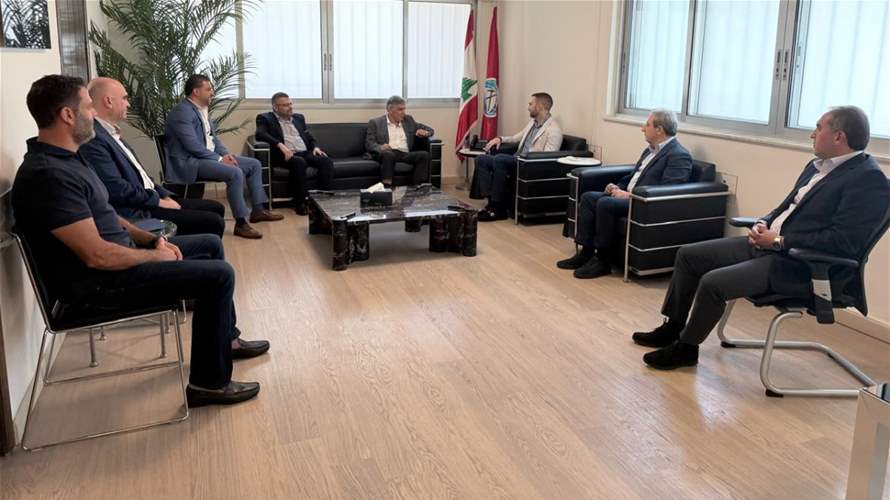 تيمور جنبلاط استقبل نقيب أطباء بيروت... وهذا ما جرى بحثه