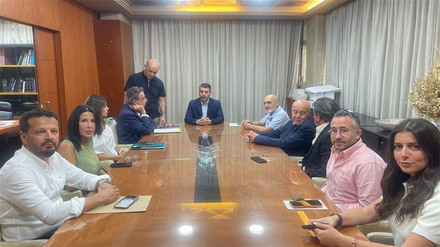 "نقابة صيادلة لبنان "و"جمعية جاد" نظمتا لقاءاً توعوياً حول مخاطر سوء استخدام الادوية في عالم الادمان