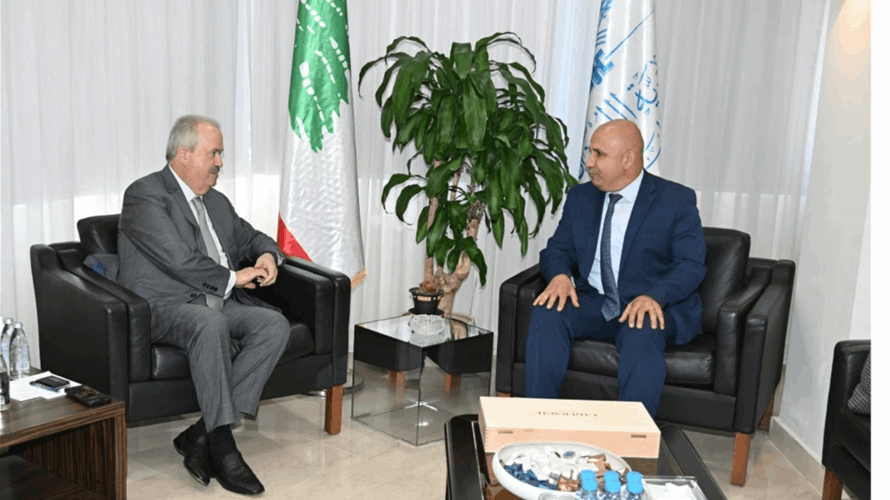جابر بحث مع خريش في تسهيل صرف احتياجات الدفاع المدني وعرض مع خليل لضبط الحدود منعا للتهريب