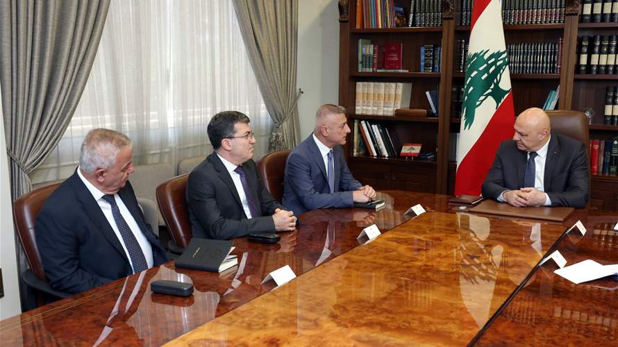 رئيس الجمهورية ترأس اجتماعًا بحث فيه عمل الجمارك والاجراءات المتبعة لتفعيل الأداء على المعابر 