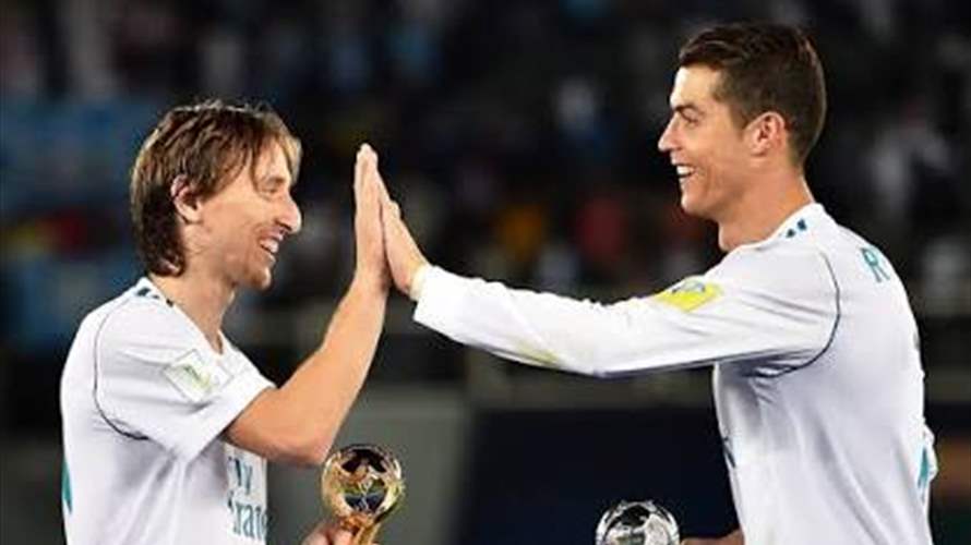 عناق الوداع… رونالدو ومودريتش يختتمان فصلاً تاريخياً في كأس العالم