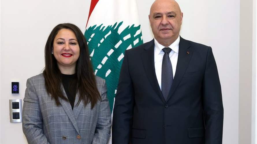 الرئيس جوزاف عون استقبل رئيسة بلدية مجلس كمبرلاند في أستراليا علا حامد وعرض معها أوضاع الجالية اللبنانية والمتحدّرين من أصل لبناني في أستراليا كما جرى التداول في العلاقات اللبنانية - الأسترالية