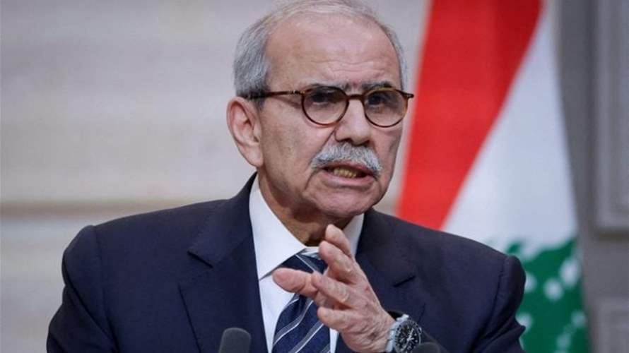بعد انقلاب حافلة المعتمرين اللبنانيين في درعا... سلام: كلّفتُ متري بإجراء الاتصالات اللازمة
