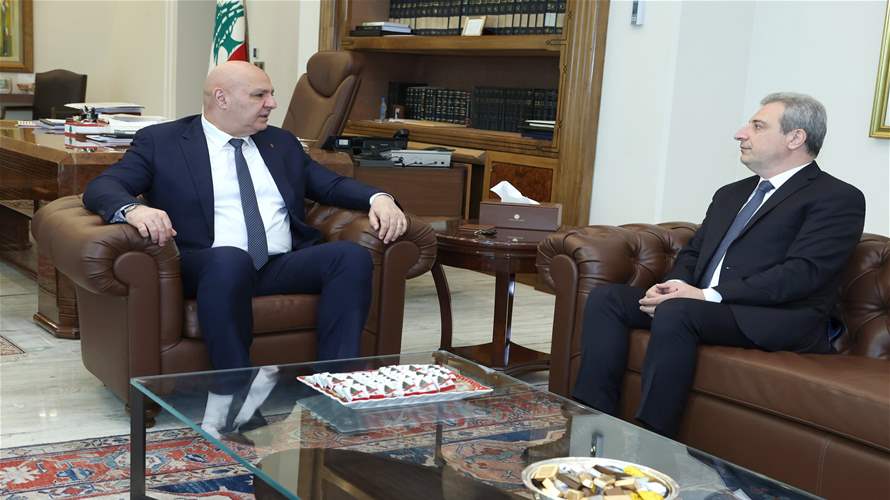 الرئيس جوزاف عون عرض مع موفد الرئيس السابق للحزب التقدمي الاشتراكي وليد جنبلاط النائب وائل بو فاعور الأوضاع العامة في البلاد في ضوء التطورات الأخيرة والمواقف من الأحداث الراهنة