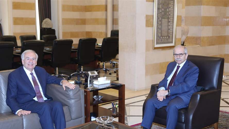 رئيس مجلس الوزراء نواف سلام استقبل المنسّق الخاص للأمم المتحدة في لبنان جان أرنو وتم البحث في الأوضاع في لبنان والمنطقة