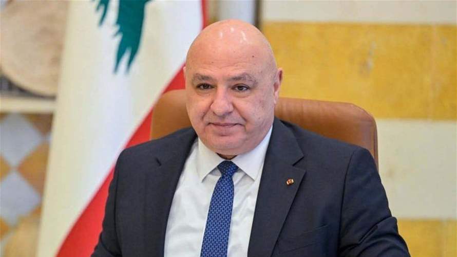 الرئيس عون ابرق الى الرئيس الفرنسيّ مهنئا بالعيد الوطنيّ