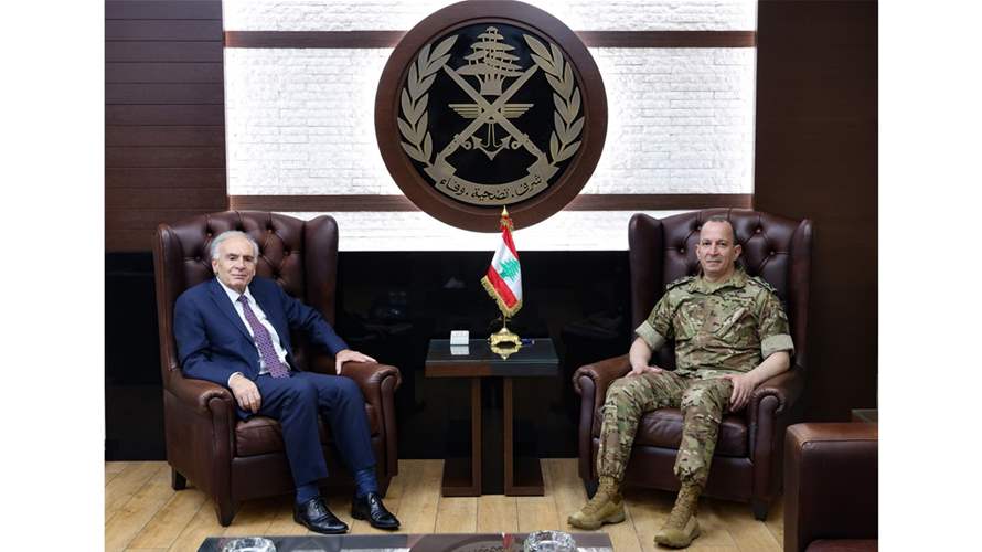 هيكل استقبل أرنو وريزا أشاد بأداء الجيش