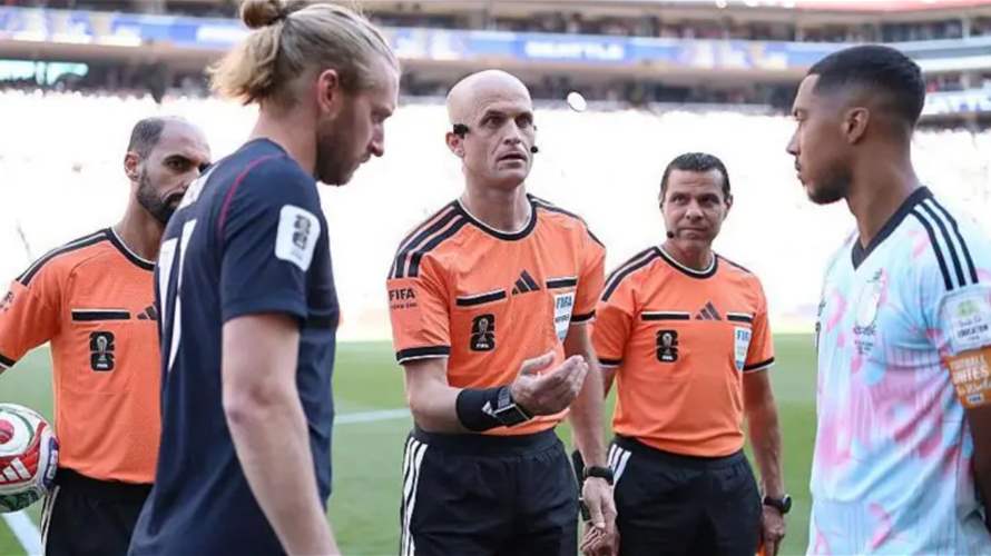 الصافرة العربية تصنع التاريخ... حكام عرب في المربع الذهبي لمونديال 2026