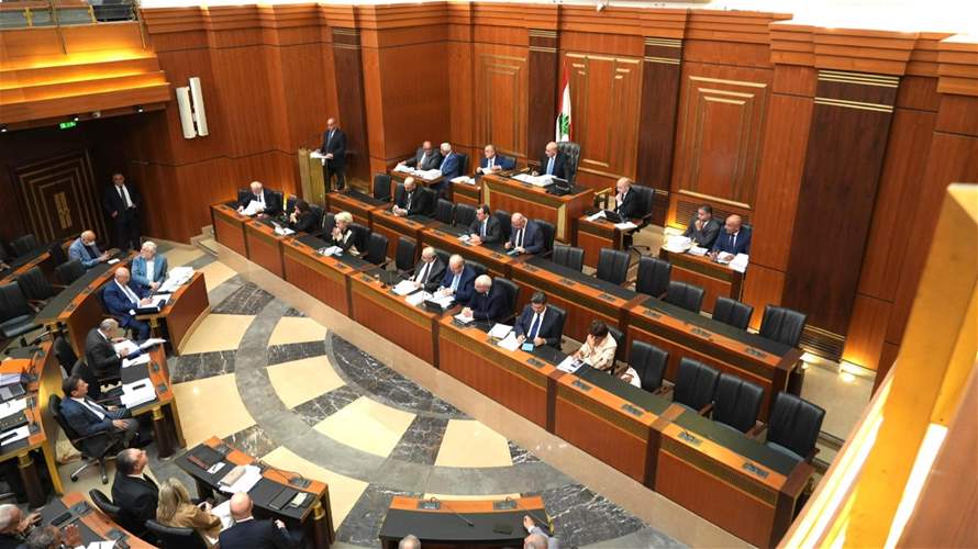 إقرار أحكام استثنائية للشهادات الرسمية مع استثناء الطلبات الحرة من الإفادات