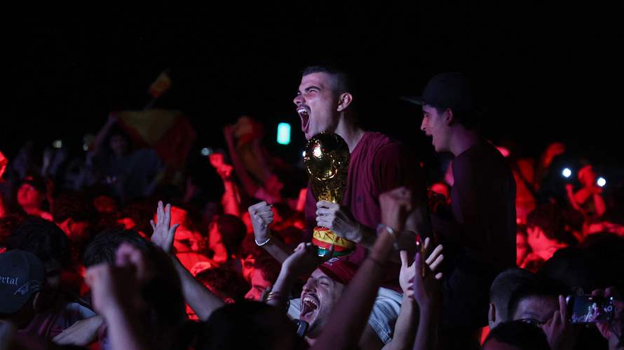 Madrid erupts in cheers: Spain beats Argentina 1-0, winning the World Cup
