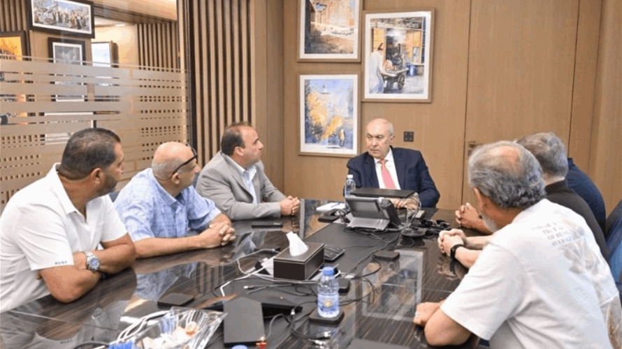 مخزومي استقبل عناصر الضابطة الجمركية سرحوا من الخدمة: إقرار قانون إعادتهم خطوة في الاتجاه الصحيح