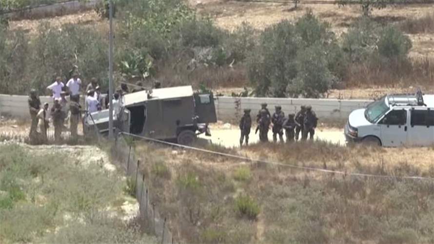 القوات الاسرائيلية تحتجز نحو 80 فلسطينيا من سكان قرية تلّ وتعتقل 11 منهم
