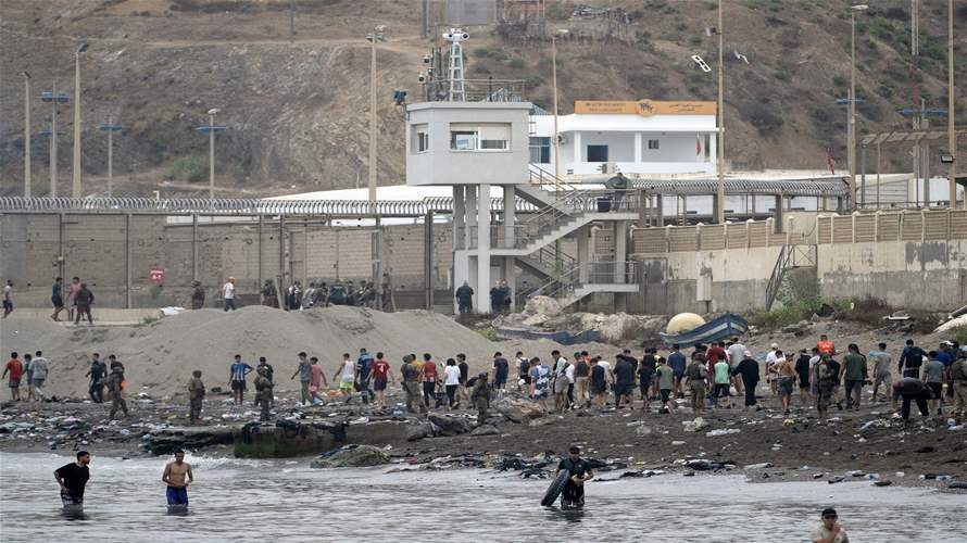 المغرب يعلن في حصيلة رسمية أولى وفاة 11 مهاجرا في طريقهم إلى سبتة