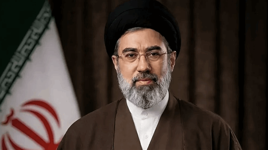 خامنئي يعلن تعيين قادة عسكريين أبرزهم رئيس لهيئة أركان القوات المسلحة
