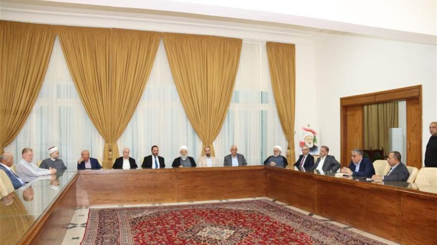 العلامة الخطيب تلقى الدعوة للمشاركة في اللقاء الوطني الموسع: المشروع الأميركي الصهيوني بدأ بالانحدار
