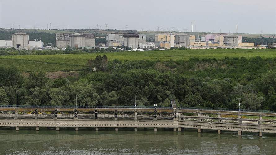 Romania begins shutdown of nuclear plant due to low Danube