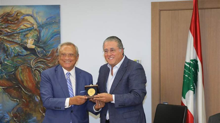 الهيئات الاقتصادية تكرّم أنطوان حبيب تقديراً لجهوده في إستنهاض مصرف الإسكان وعطاءاته الاقتصادية والاجتماعية