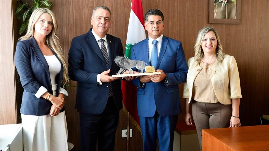 سلسلة لقاءات لوزير الإعلام...