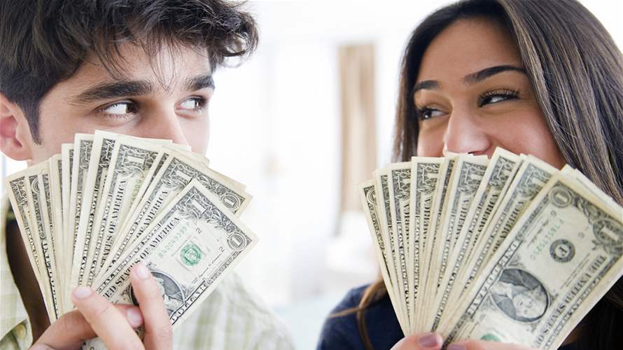 ليس الحب دائمًا السبب... "خصم صامت" يشعل الخلافات بين الأزواج وهذه طريقة مواجهته