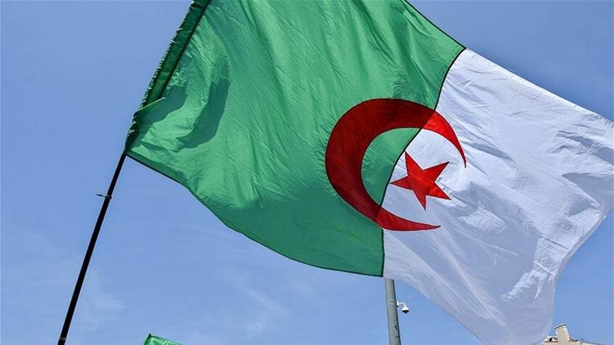 الشرطة الجزائرية تضبط كميات كبيرة من المخدرات وتعتقل 25 مشتبها بهم