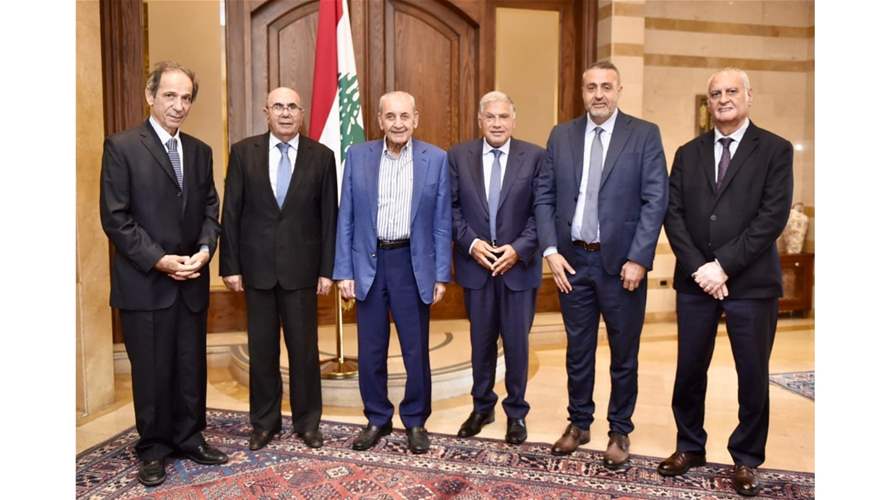 بري استقبل المدير العام للريجي مع وفد وبحث مع وزير الصحة في المستجدات