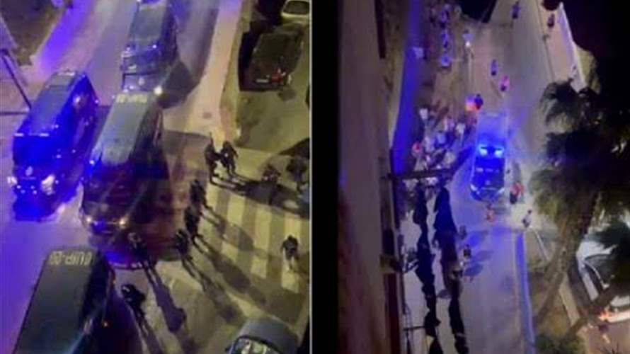 توقيف 12 مغربيا في سبتة بعد هجوم بالحجارة على آلية عسكرية إسبانية