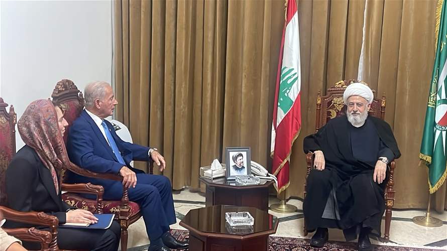 مقتل 5 أشخاص بتحطم مروحية في ماليزيا