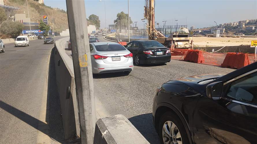 التحكم المروري: حركة المرور كثيفة من اللويزة باتجاه الفياضية بسبب أعمال صيانة