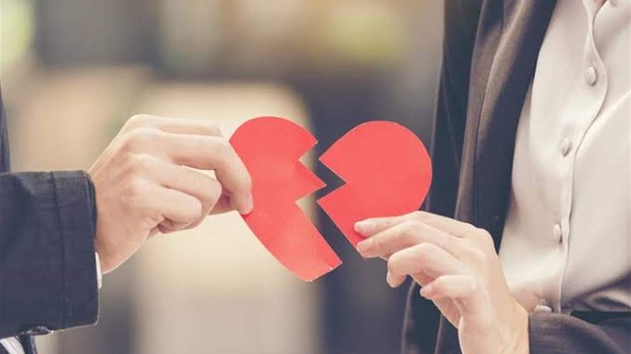 ماذا يحدث لعقلك وجسمك بعد الانفصال؟ إليكم مراحل الحزن وكيفية تجاوزها