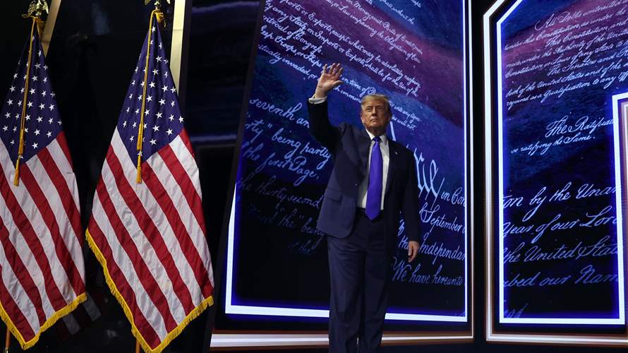 Trump promises Americans $5,000 if Republicans win Congress