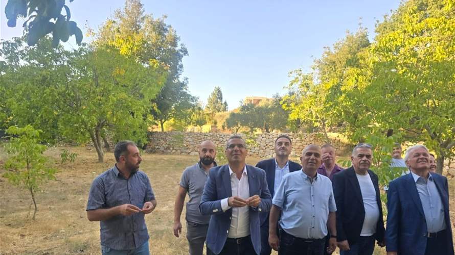 وزير الزراعة في افتتاح "مهرجان الجوز السنوي الأول" في نيحا الشوف: الزراعة هوية وأمن غذائي