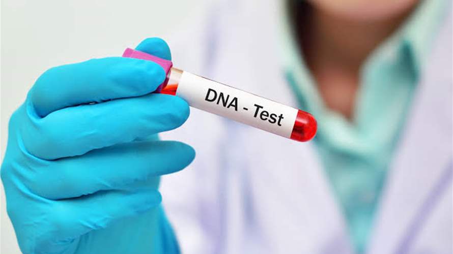 صديقتان لعقود… حتى كشف فحص الـDNA أنهما شقيقتان!