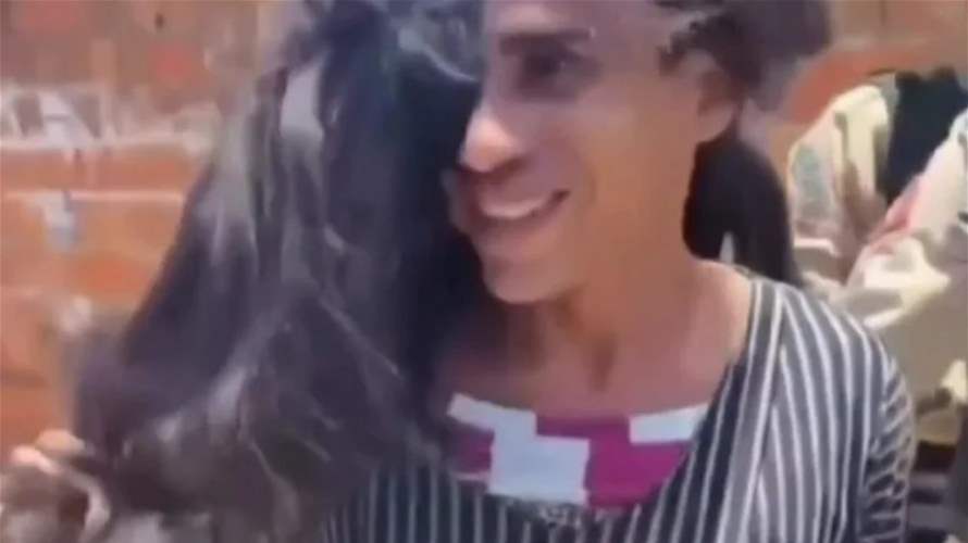 تنكّر بزيّ نسائي وحمل رضيعًا محاولًا الفرار... توقيف مشتبه به بعد 30 ساعة من المطاردة! (فيديو)